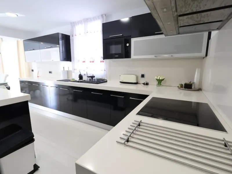 Cabo Roig Detached villa on a 415 m² corner plot with two streets