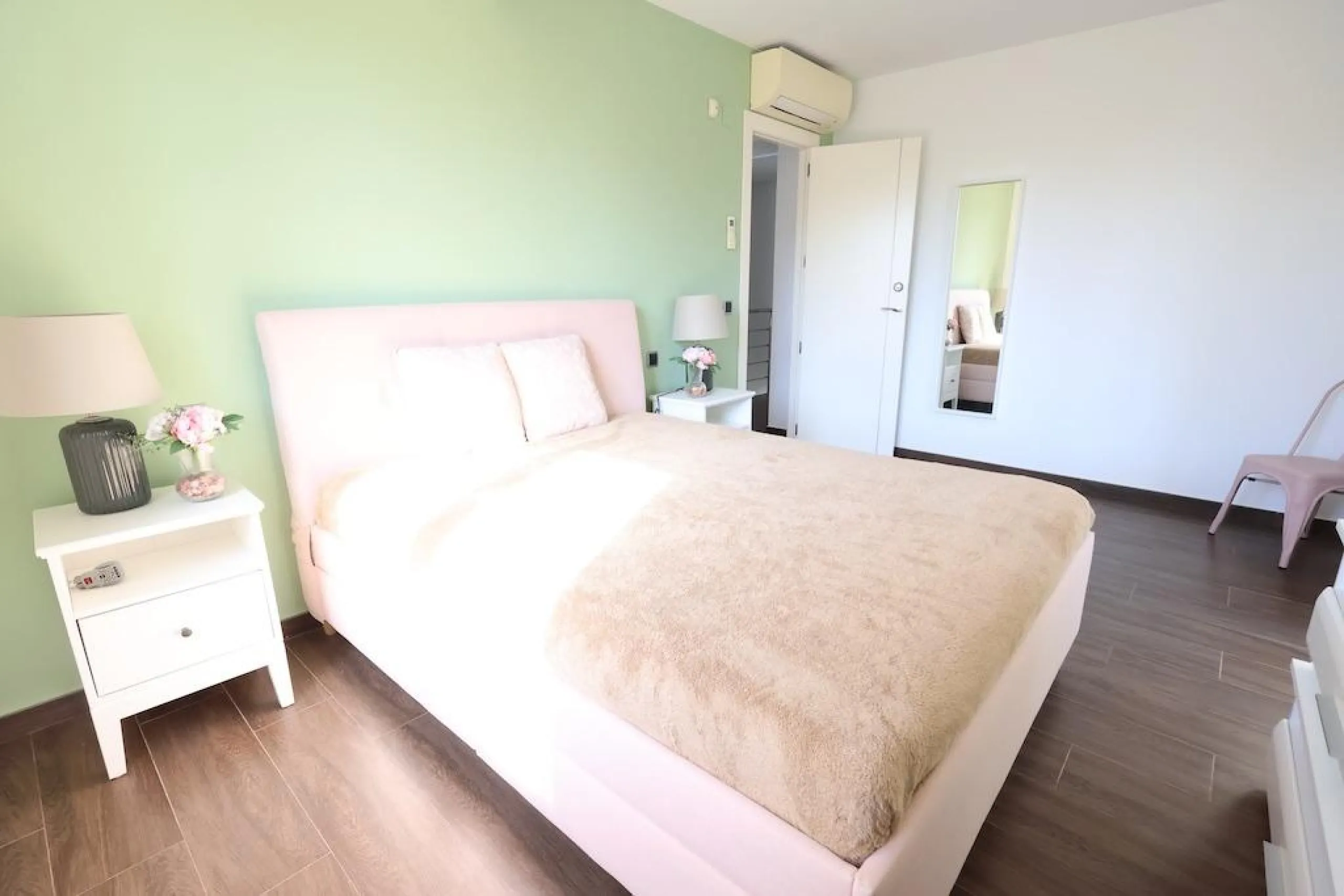 Cabo Roig Detached villa on a 415 m² corner plot with two streets