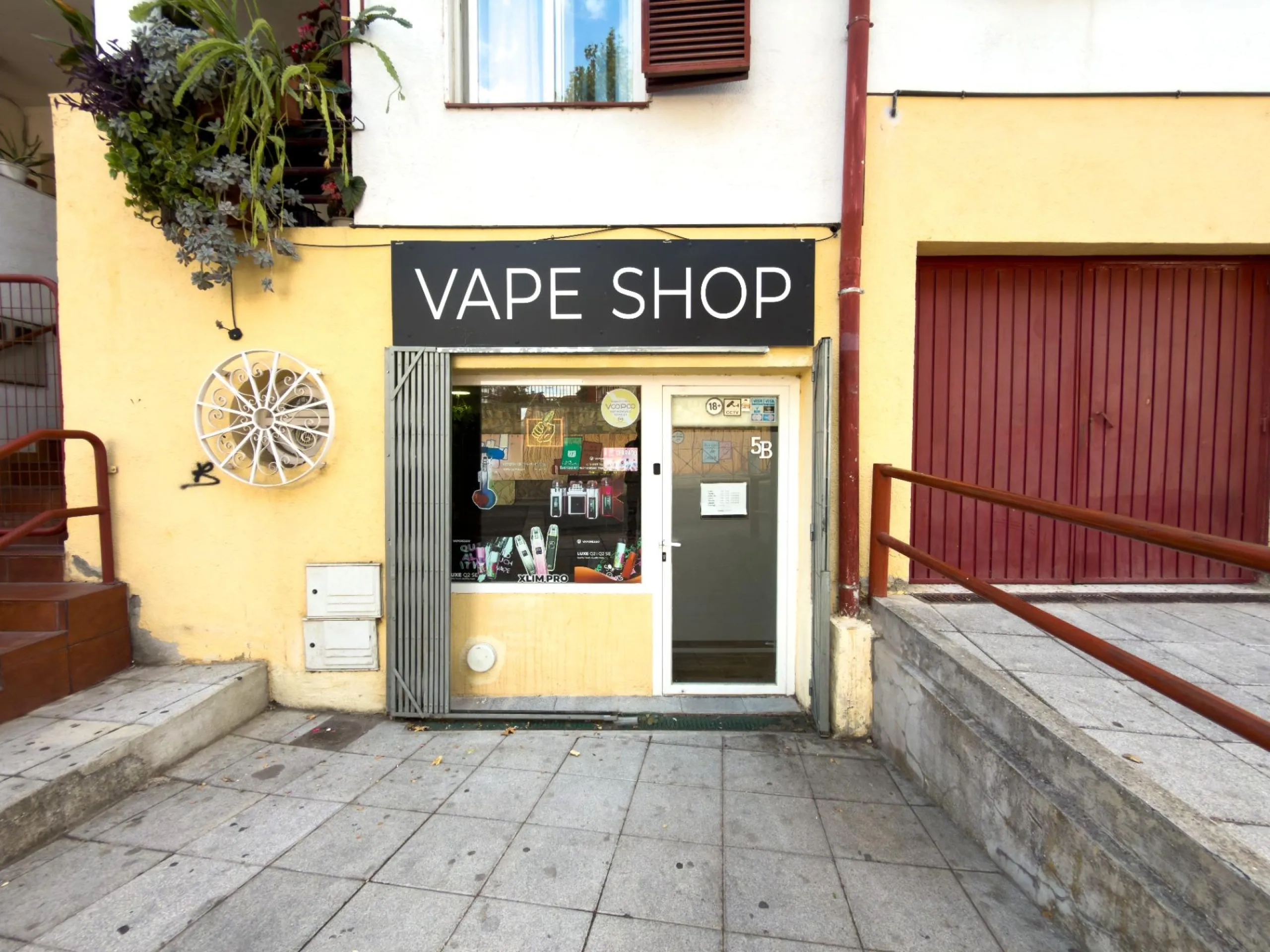Commercial premises for sale