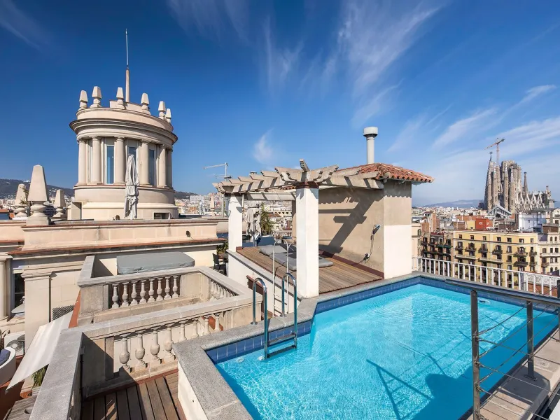 Ático singular con terrazas panorámicas en el Eixample, Barcelona