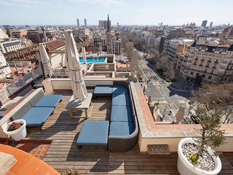Ático singular con terrazas panorámicas en el Eixample, Barcelona