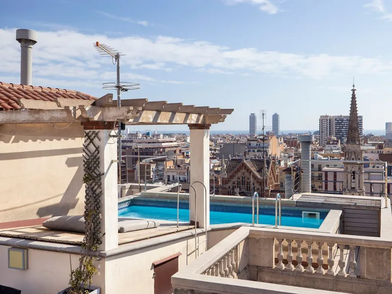 Ático singular con terrazas panorámicas en el Eixample, Barcelona