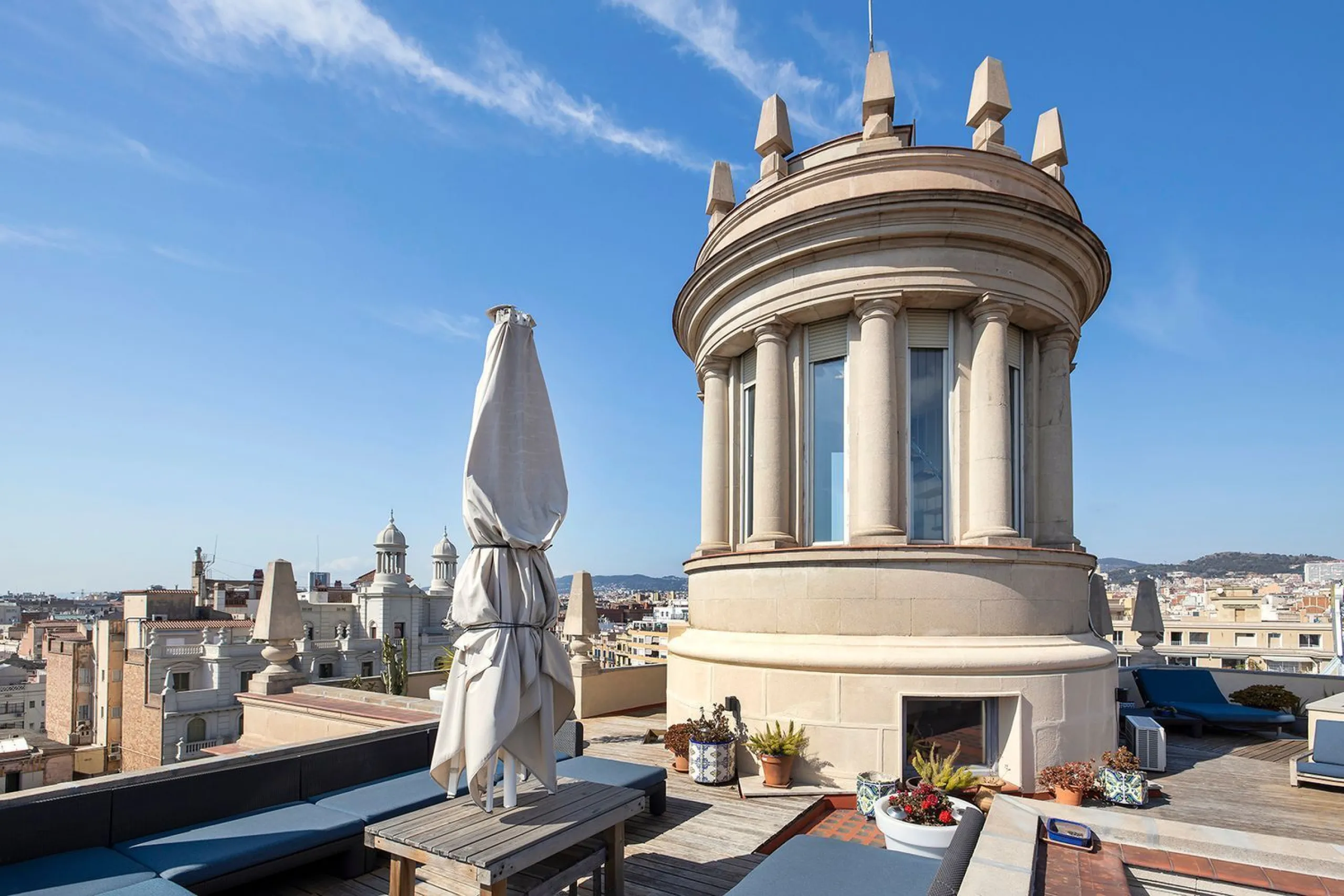 Ático singular con terrazas panorámicas en el Eixample, Barcelona