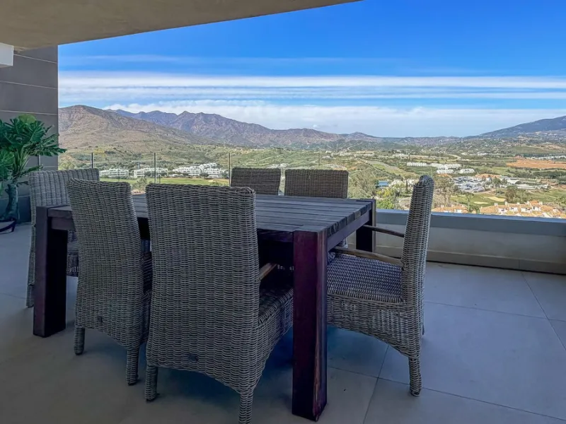 Wunderschöne 2-Zimmer-Wohnung mit 2 Bädern in Grand View – La Cala Golf