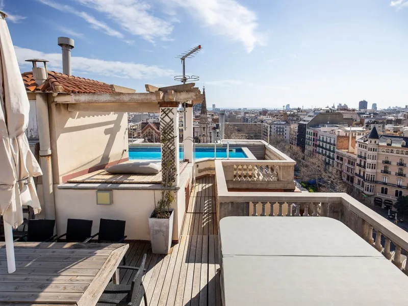 Ático singular con terrazas panorámicas en el Eixample, Barcelona