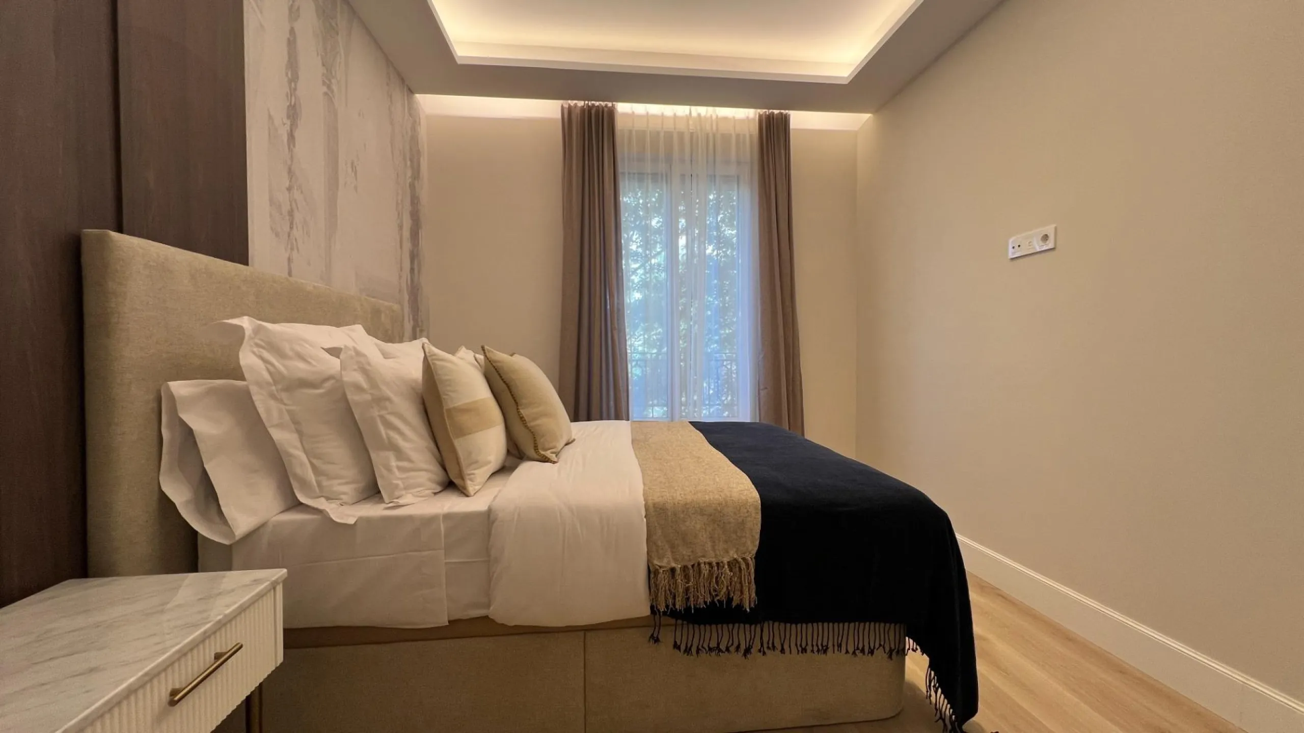 ELEGANT FULLY RENOVATED LUXURY APARTNEMT IN LISTA, MADRID