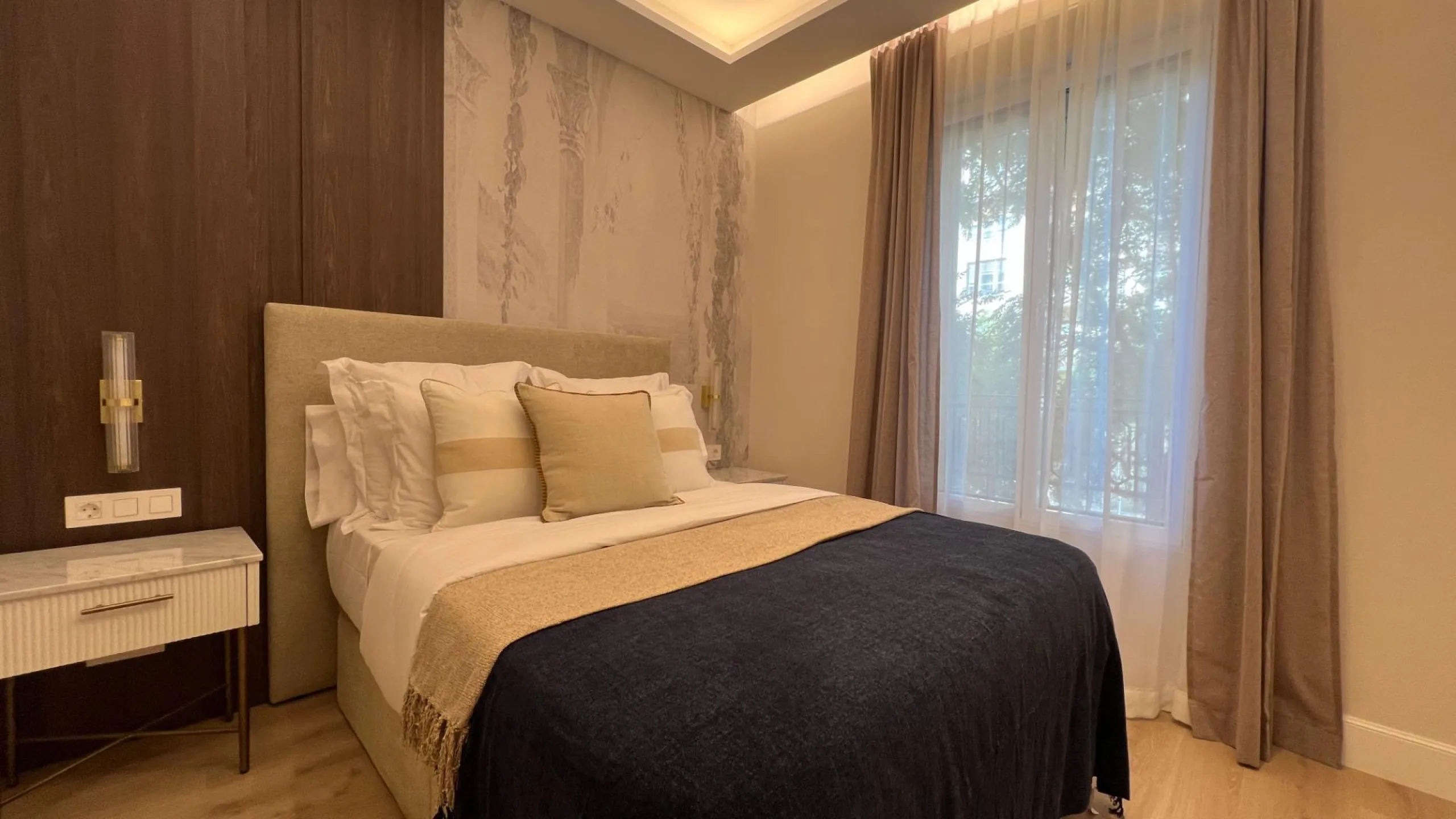 ELEGANT FULLY RENOVATED LUXURY APARTNEMT IN LISTA, MADRID