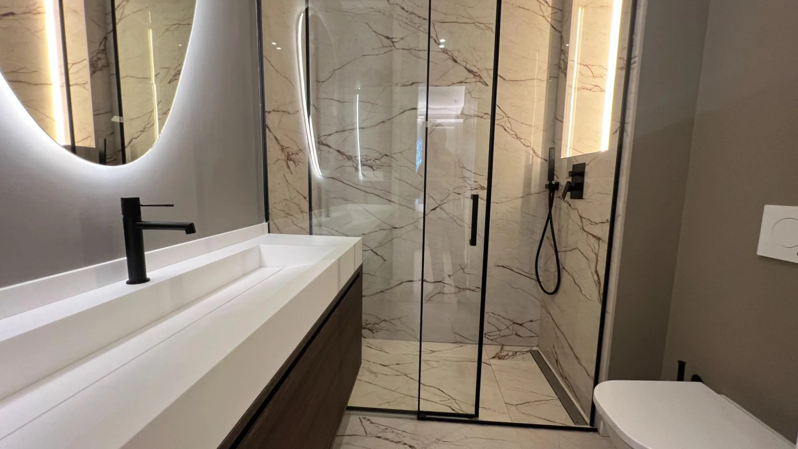 ELEGANT FULLY RENOVATED LUXURY APARTNEMT IN LISTA, MADRID