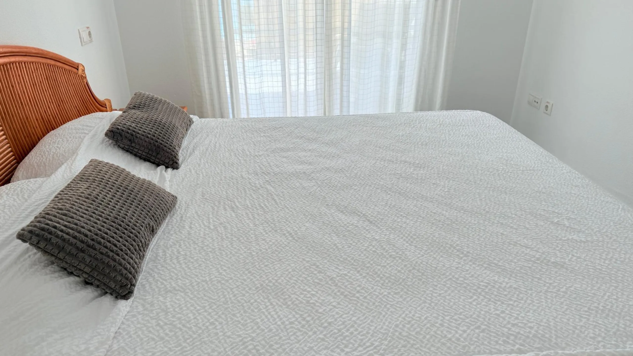 Magnificent apartment with sea views just one minute from the beach in Playa de la Fossa, Calpe