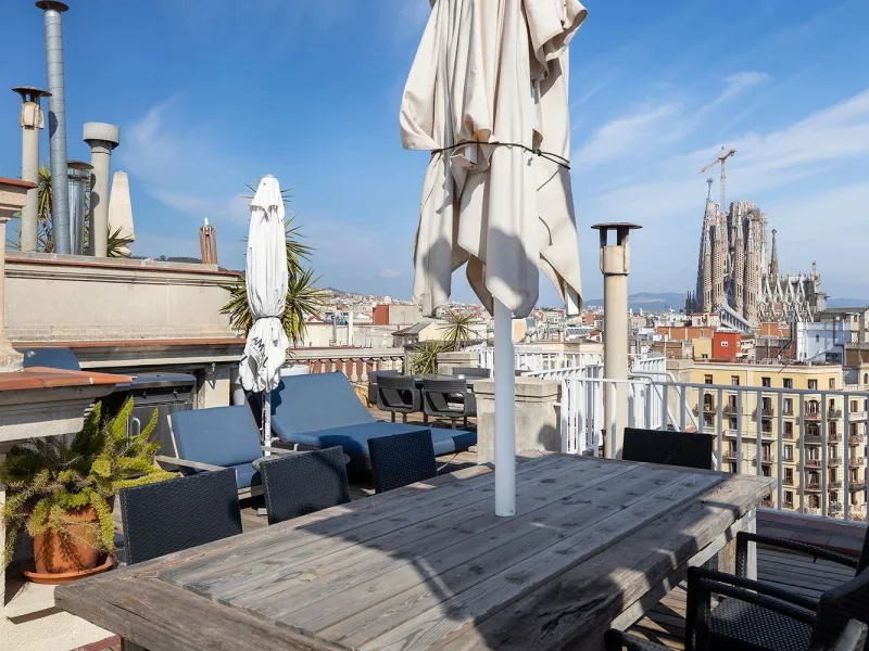 Ático singular con terrazas panorámicas en el Eixample, Barcelona