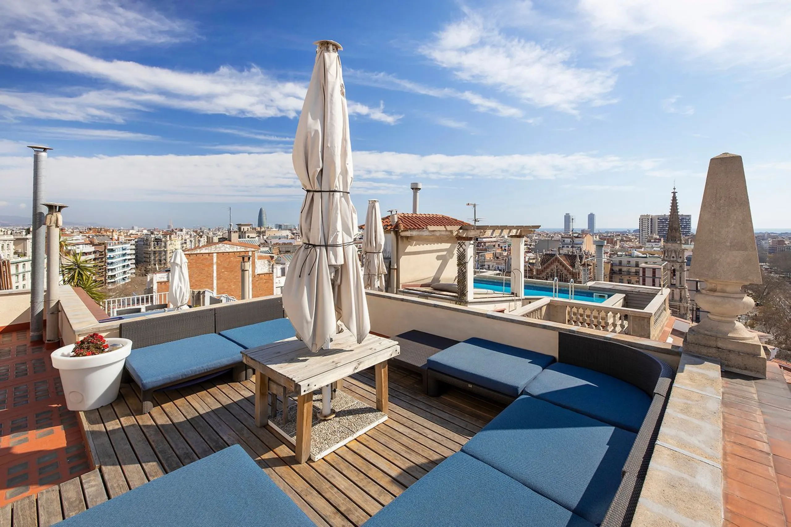 Ático singular con terrazas panorámicas en el Eixample, Barcelona