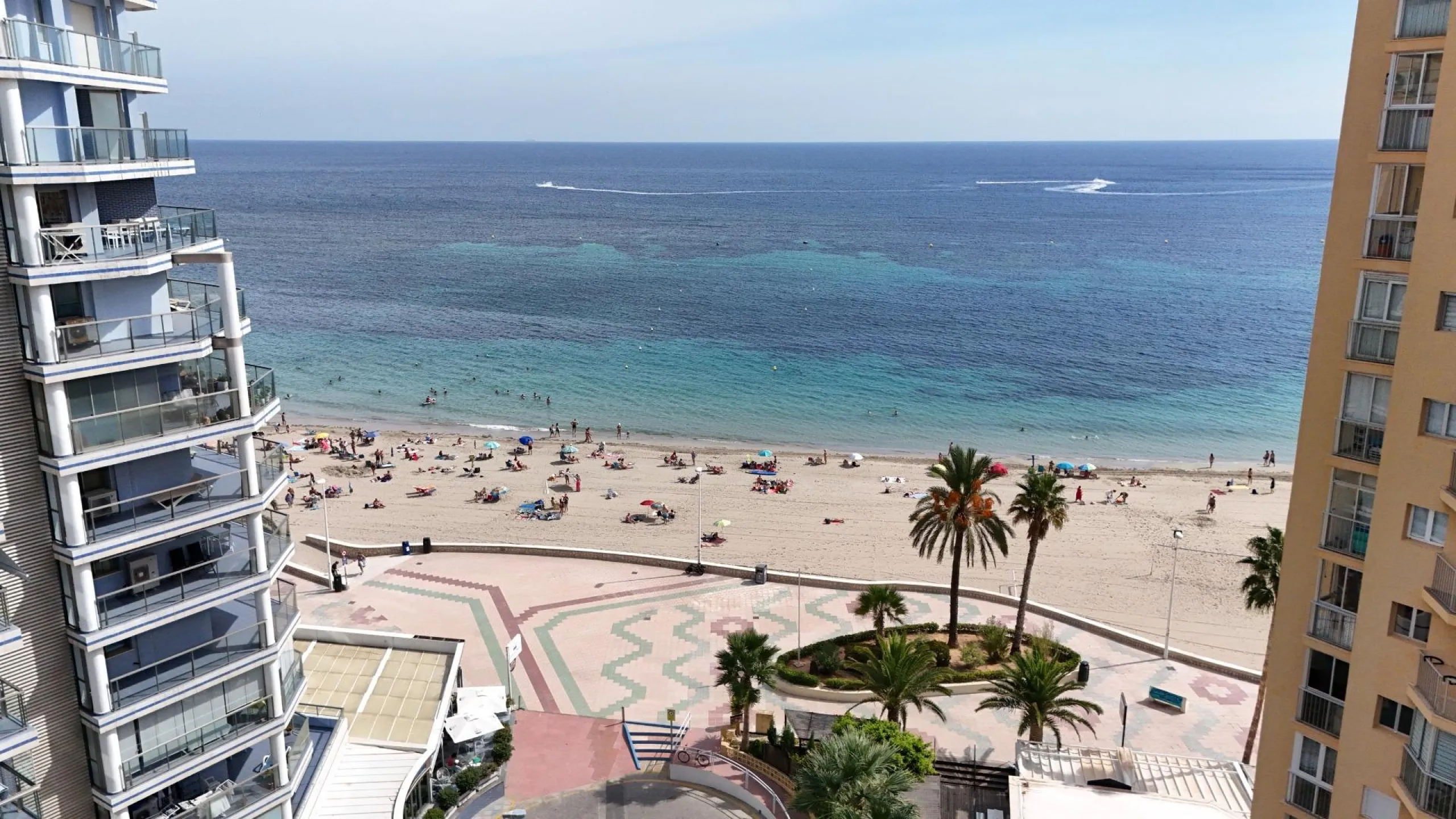 Magnificent apartment with sea views just one minute from the beach in Playa de la Fossa, Calpe