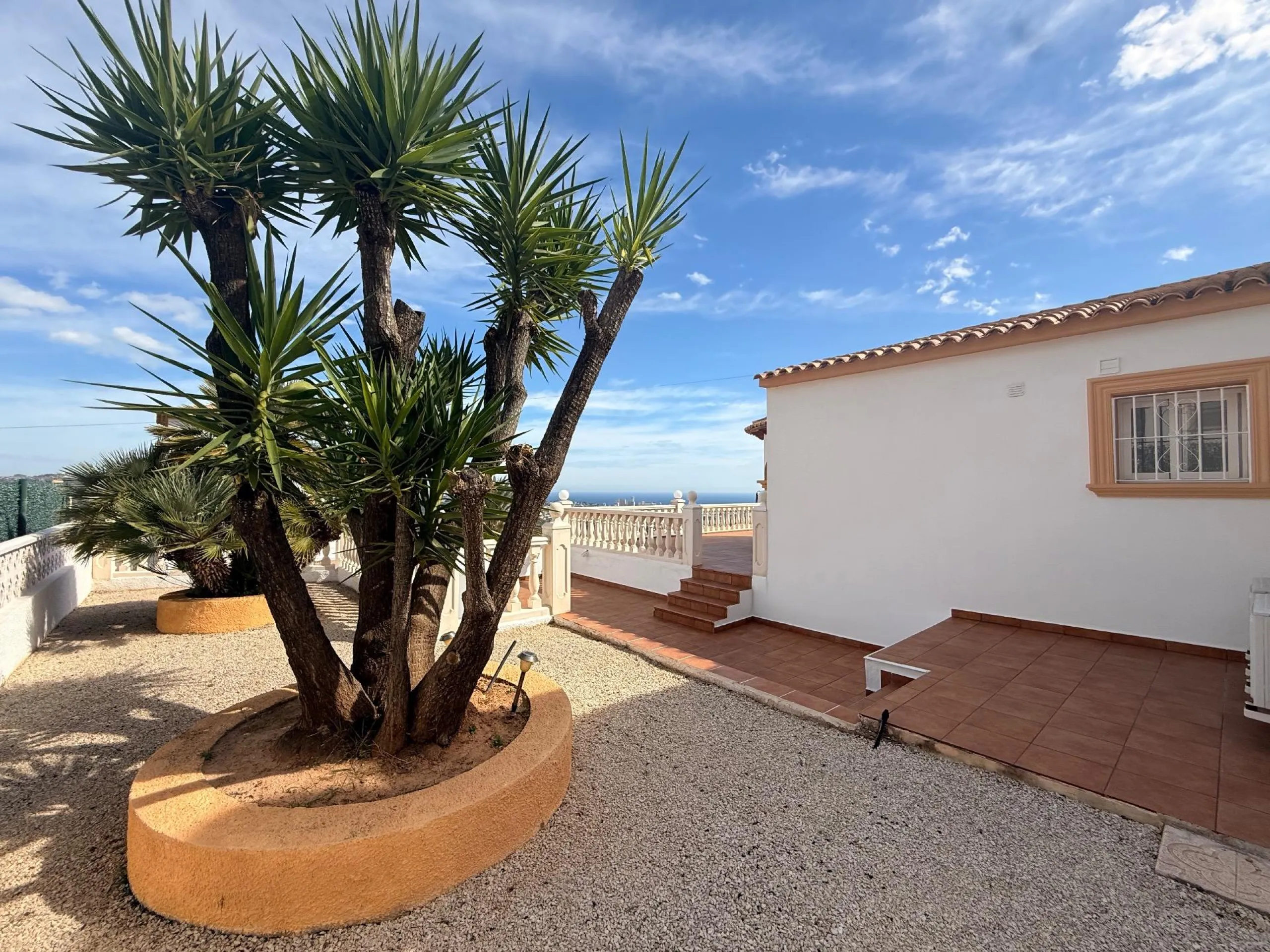 Luz, tranquilidad y vistas al mar – una villa impresionante en Calpe
