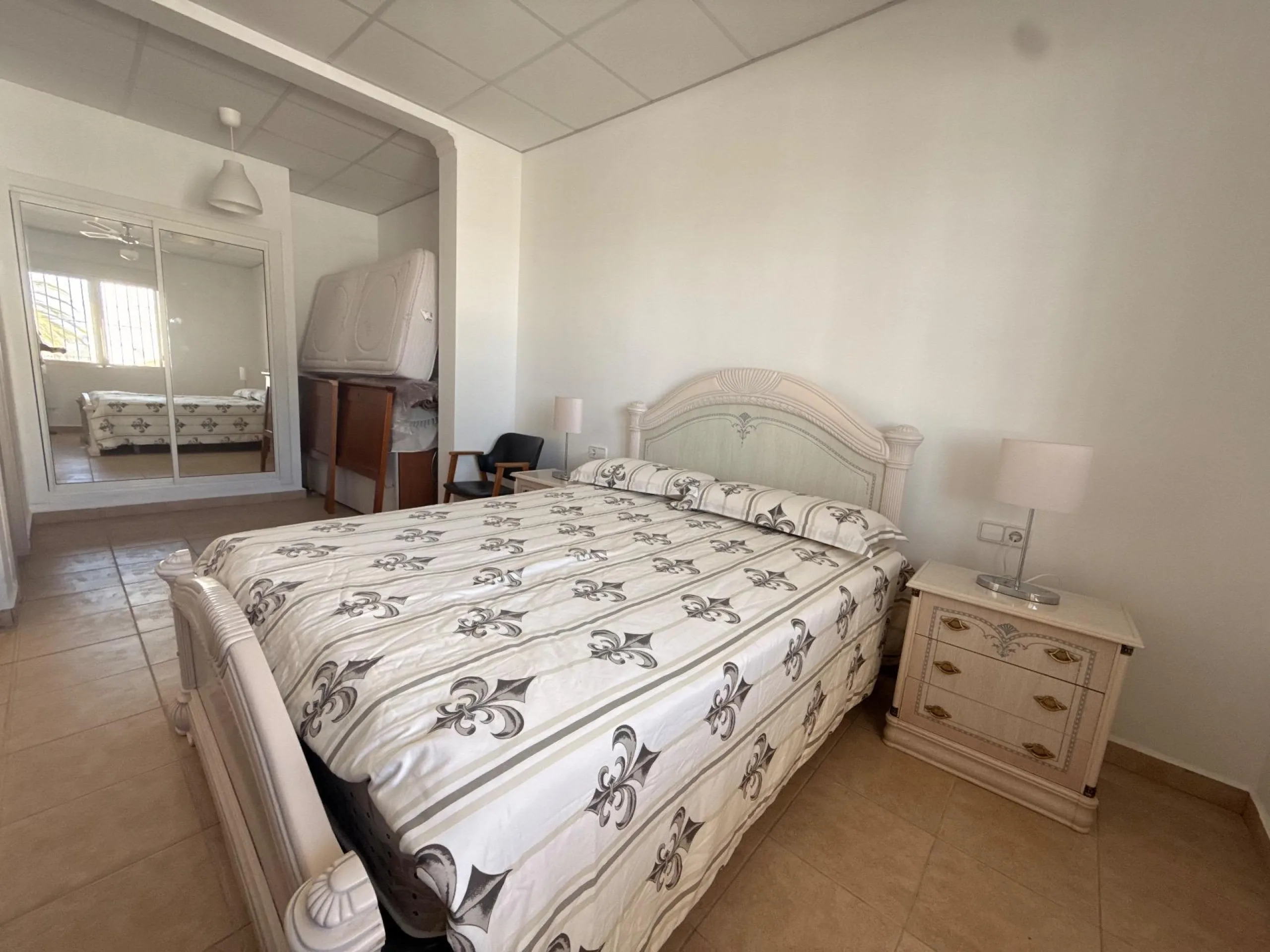 Luz, tranquilidad y vistas al mar – una villa impresionante en Calpe