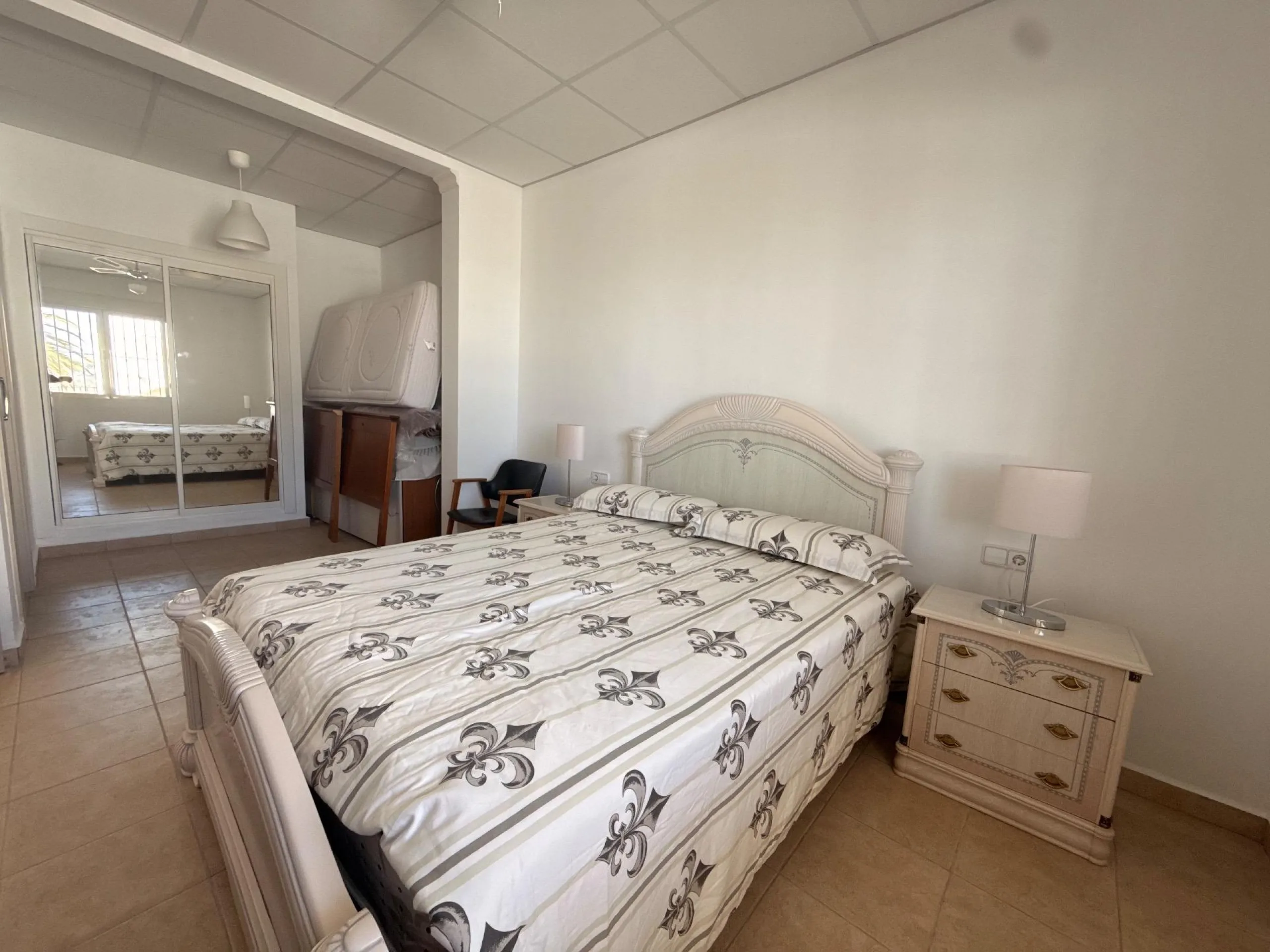 Luz, tranquilidad y vistas al mar – una villa impresionante en Calpe