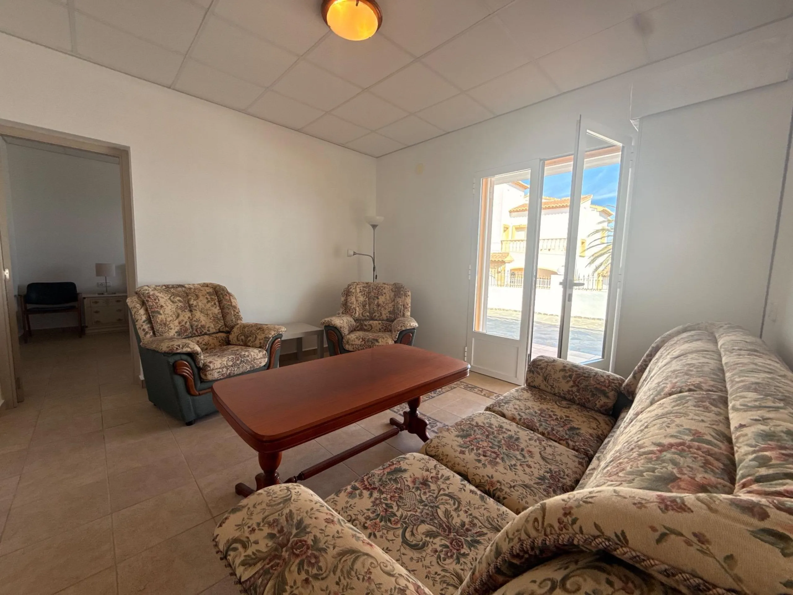 Luz, tranquilidad y vistas al mar – una villa impresionante en Calpe