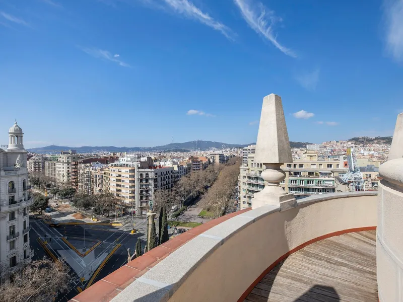 Ático singular con terrazas panorámicas en el Eixample, Barcelona