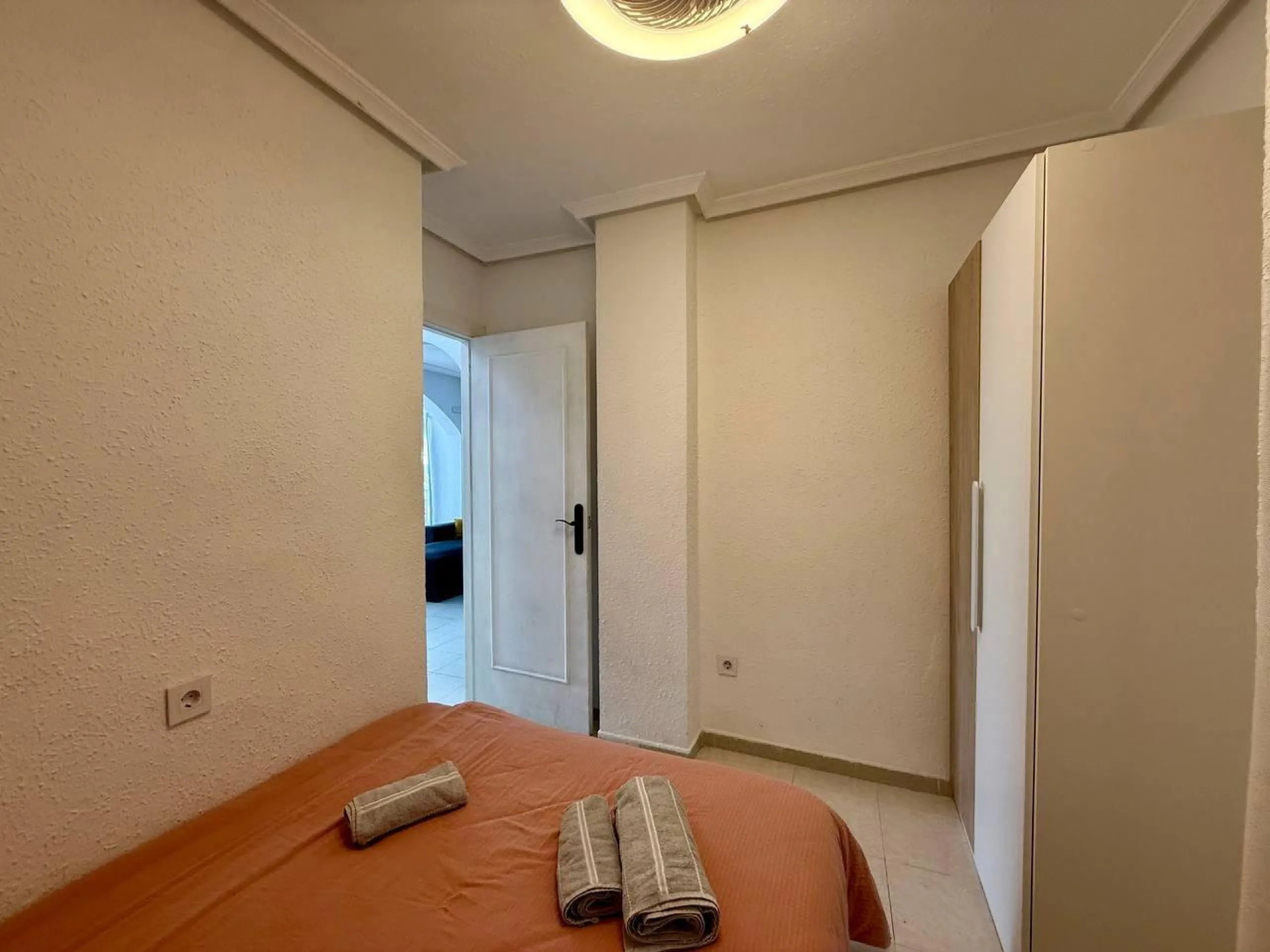 Apartment with 2 bedrooms, 1 bathroom, 240 m. from the beach and pool