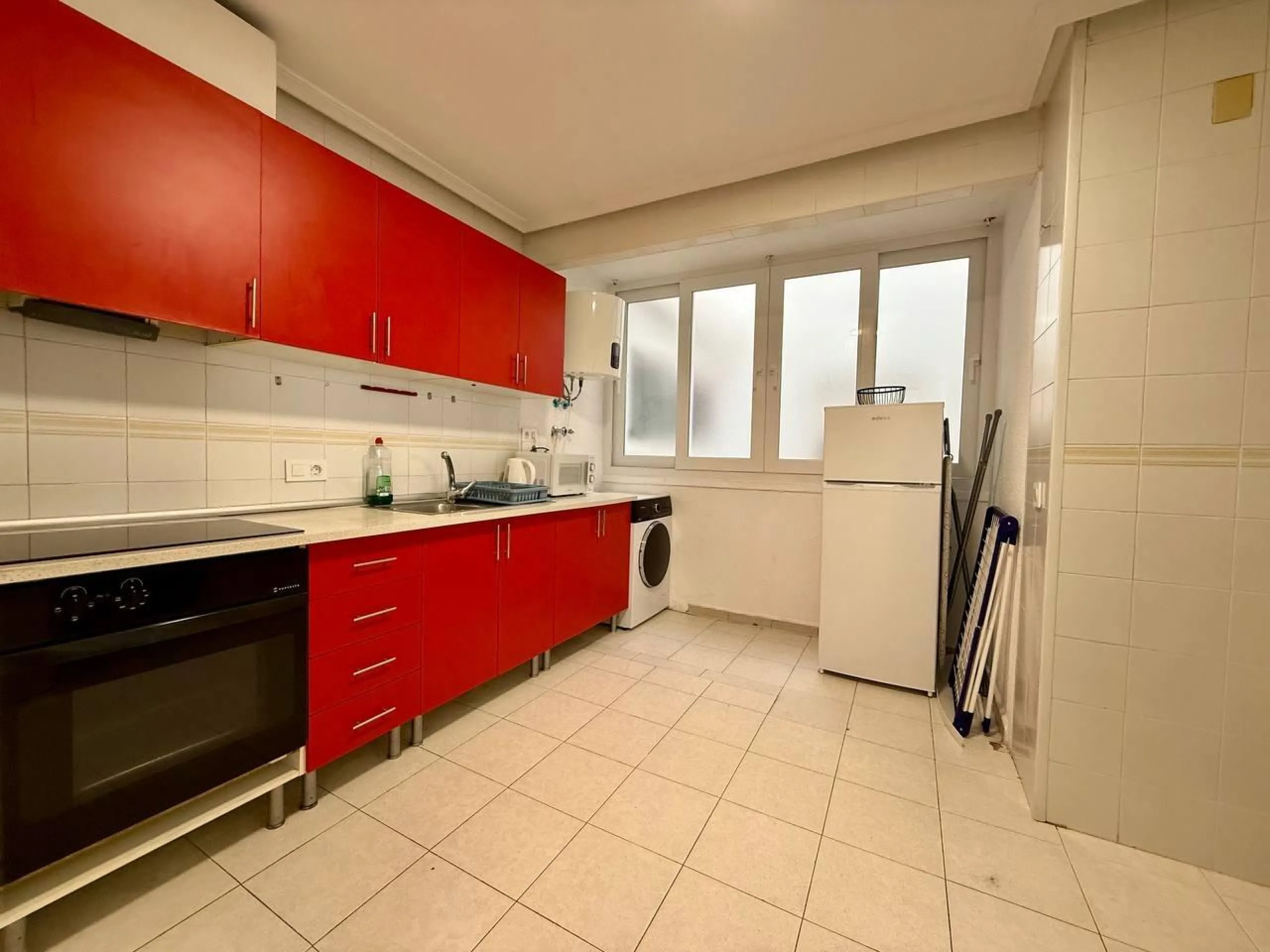 Apartment with 2 bedrooms, 1 bathroom, 240 m. from the beach and pool
