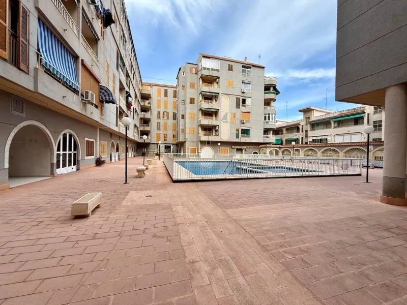 Apartment with 2 bedrooms, 1 bathroom, 240 m. from the beach and pool