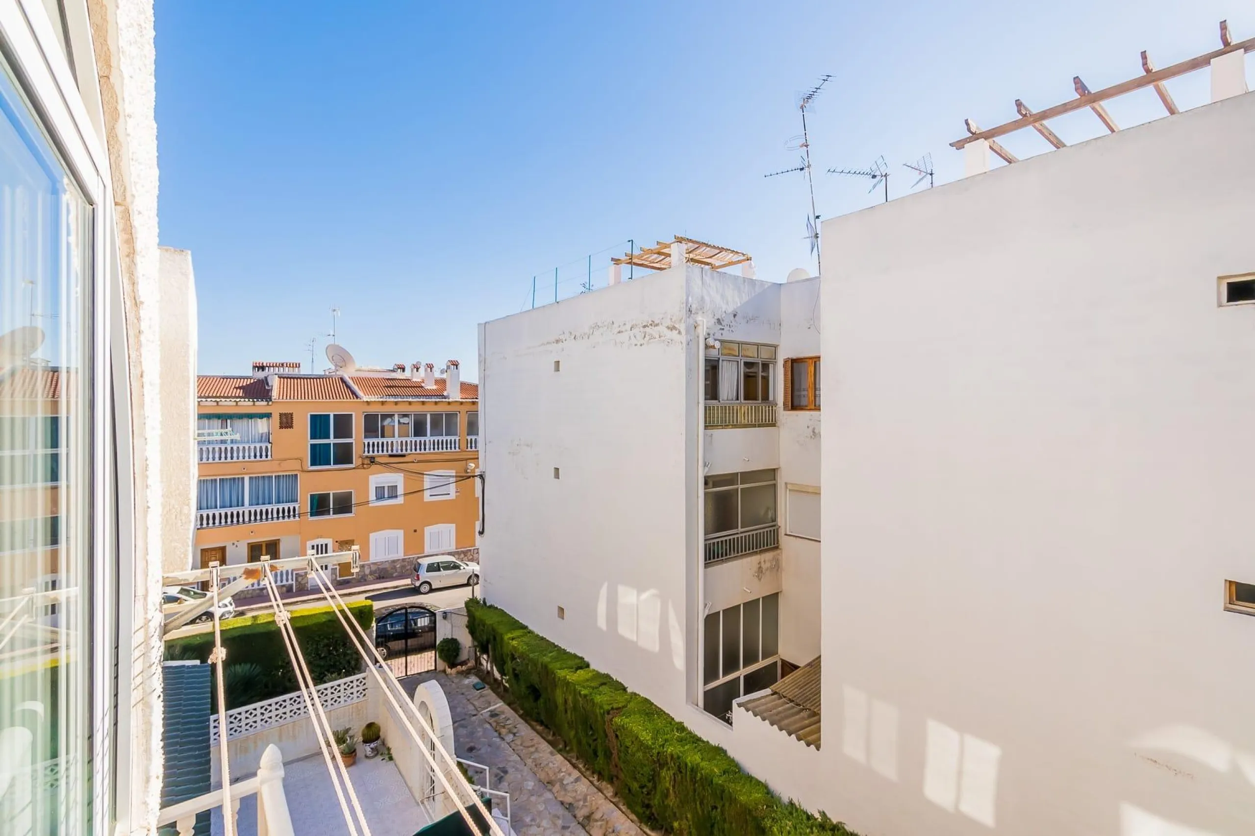 Amplio Apartamento Reformado con piscina comunitaria a 600 metros de la playa del Cura