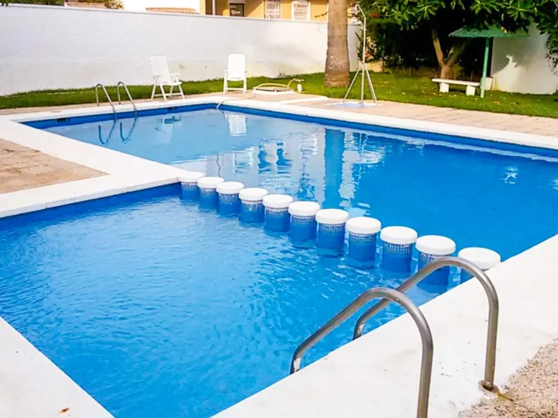 Amplio Apartamento Reformado con piscina comunitaria a 600 metros de la playa del Cura