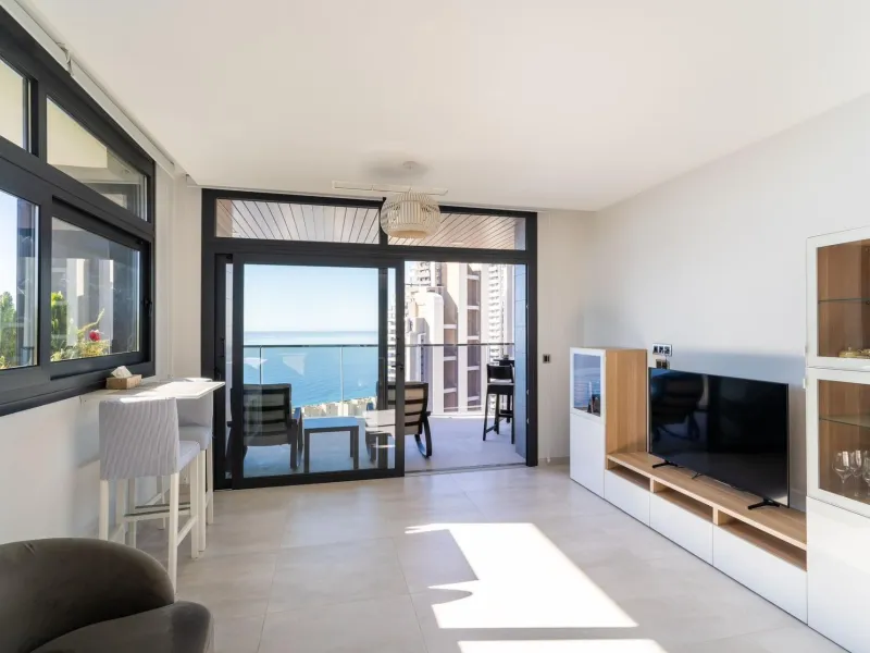 Impresionante apartamento de 3 dormitorios en Sunset Waves en planta 17 espectaculares vistas al mar