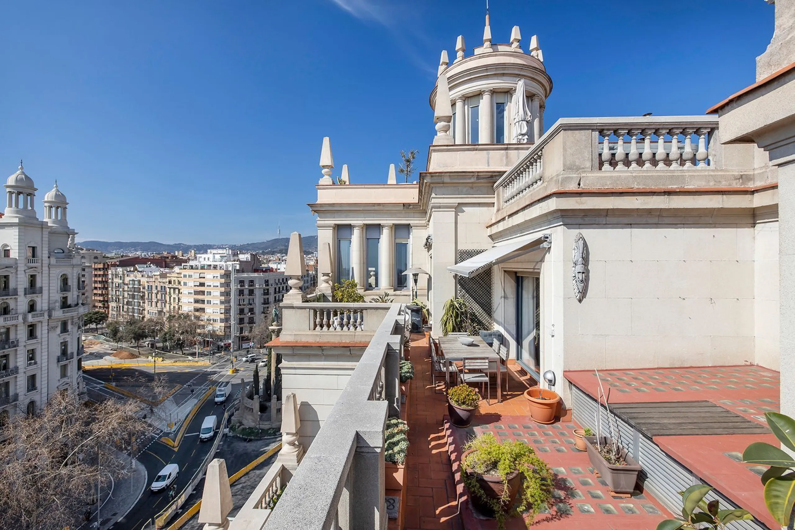 Ático singular con terrazas panorámicas en el Eixample, Barcelona
