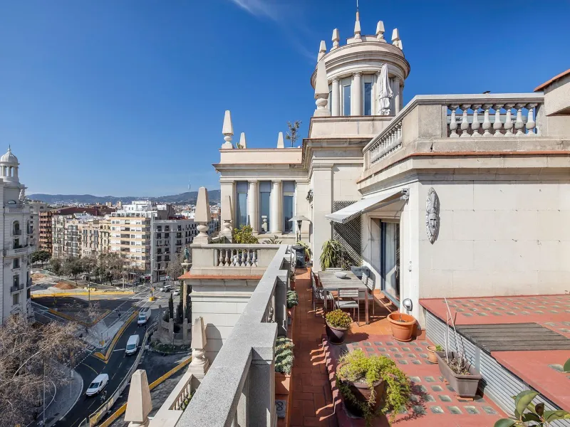 Ático singular con terrazas panorámicas en el Eixample, Barcelona