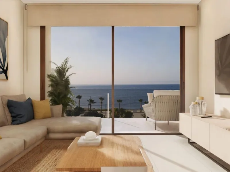 Apartamentos frente al mar, a tan solo 400m de la playa 🏝️