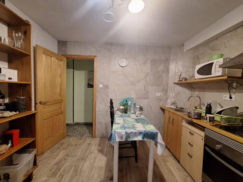 Просторная квартира на продажу в жилом комплексе Carolinas Bajas, Аликанте – уникальная возможность