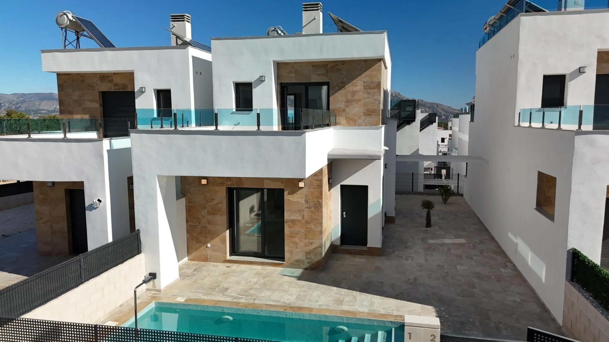 Exclusiva villa en Polop con vistas a las montañas