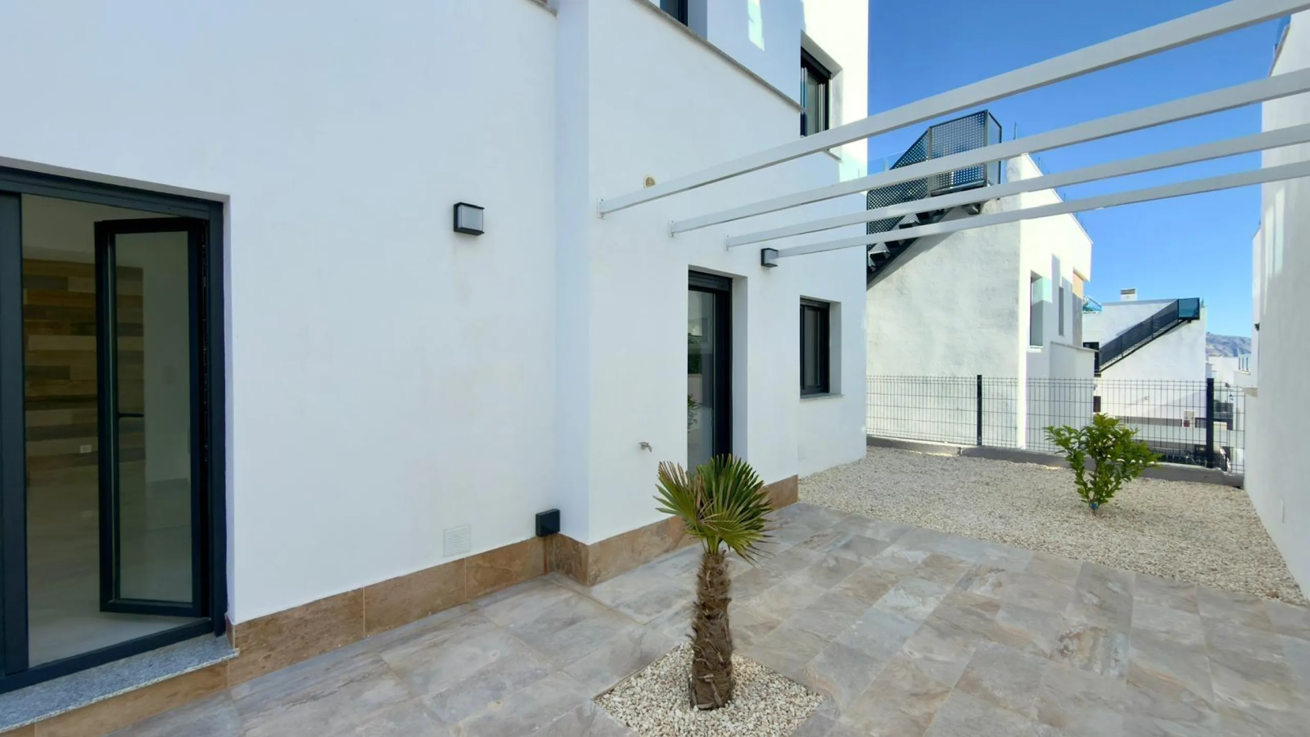Exclusiva villa en Polop con vistas a las montañas