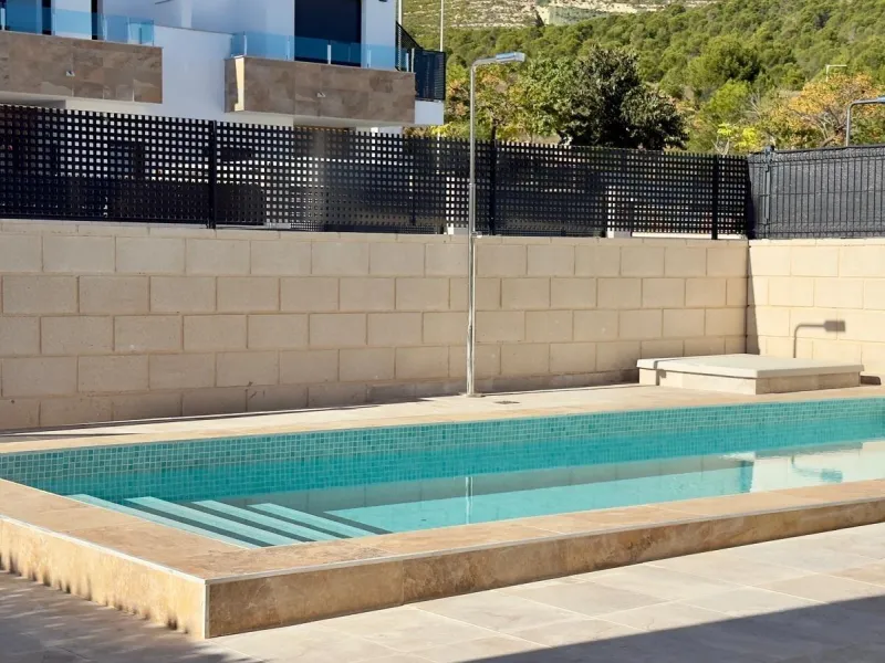 Exclusiva villa en Polop con vistas a las montañas