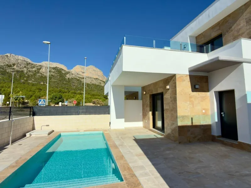 Exclusiva villa en Polop con vistas a las montañas