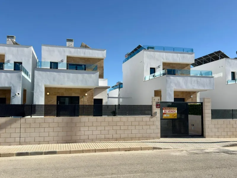 Exclusiva villa en Polop con vistas a las montañas