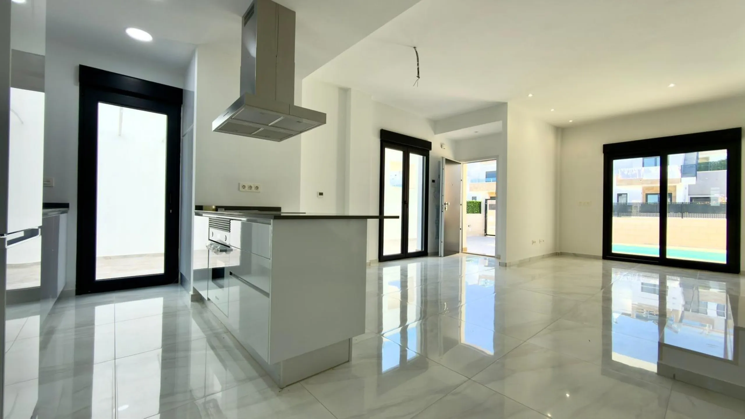 Exclusiva villa en Polop con vistas a las montañas