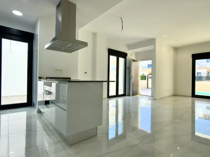 Exclusiva villa en Polop con vistas a las montañas