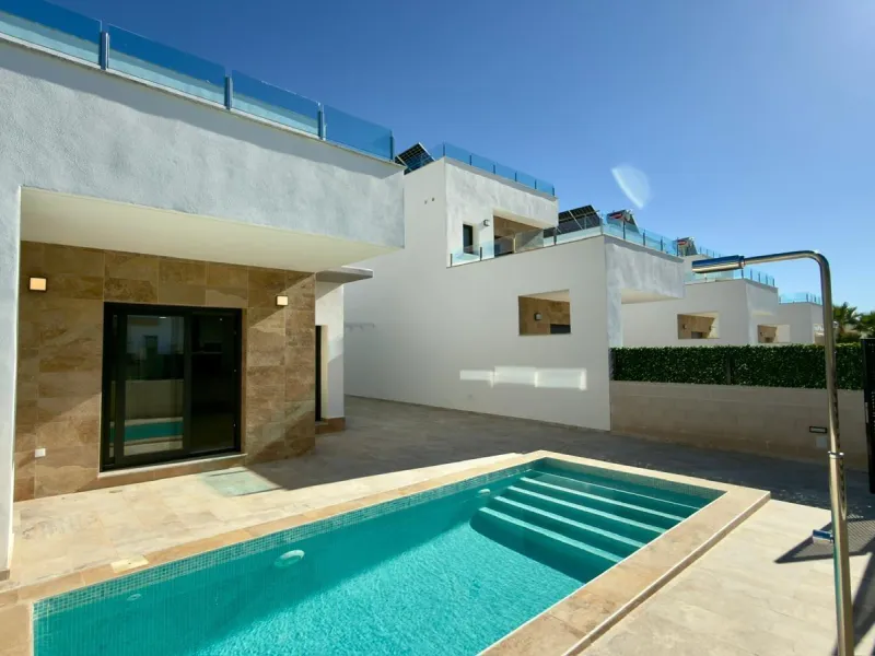 Exclusiva villa en Polop con vistas a las montañas