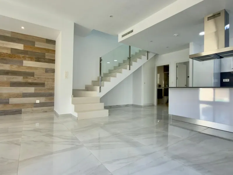 Exclusiva villa en Polop con vistas a las montañas