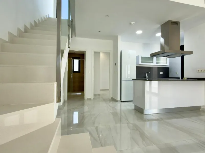 Exclusiva villa en Polop con vistas a las montañas