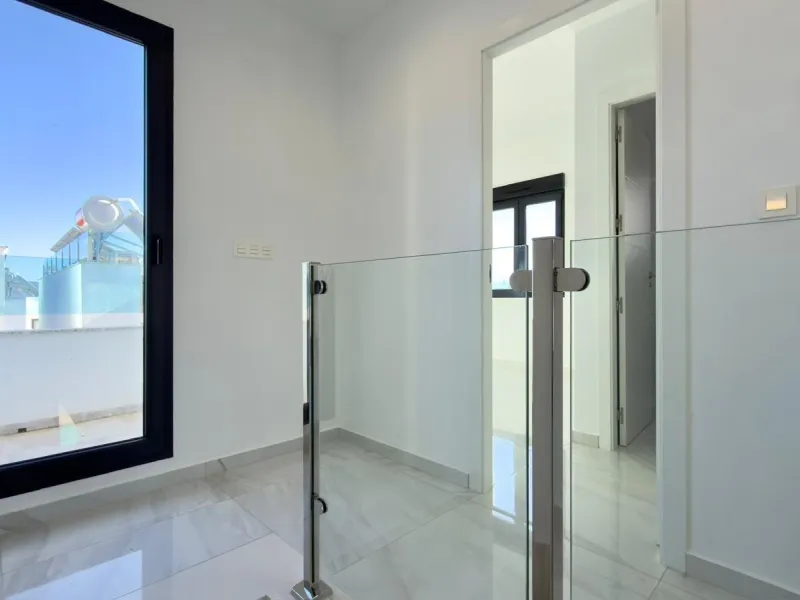 Exclusiva villa en Polop con vistas a las montañas
