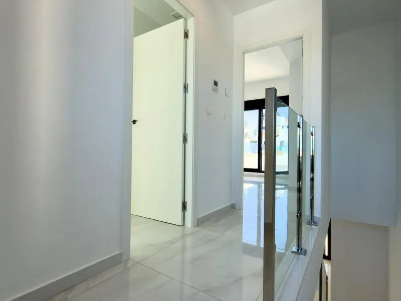 Exclusiva villa en Polop con vistas a las montañas