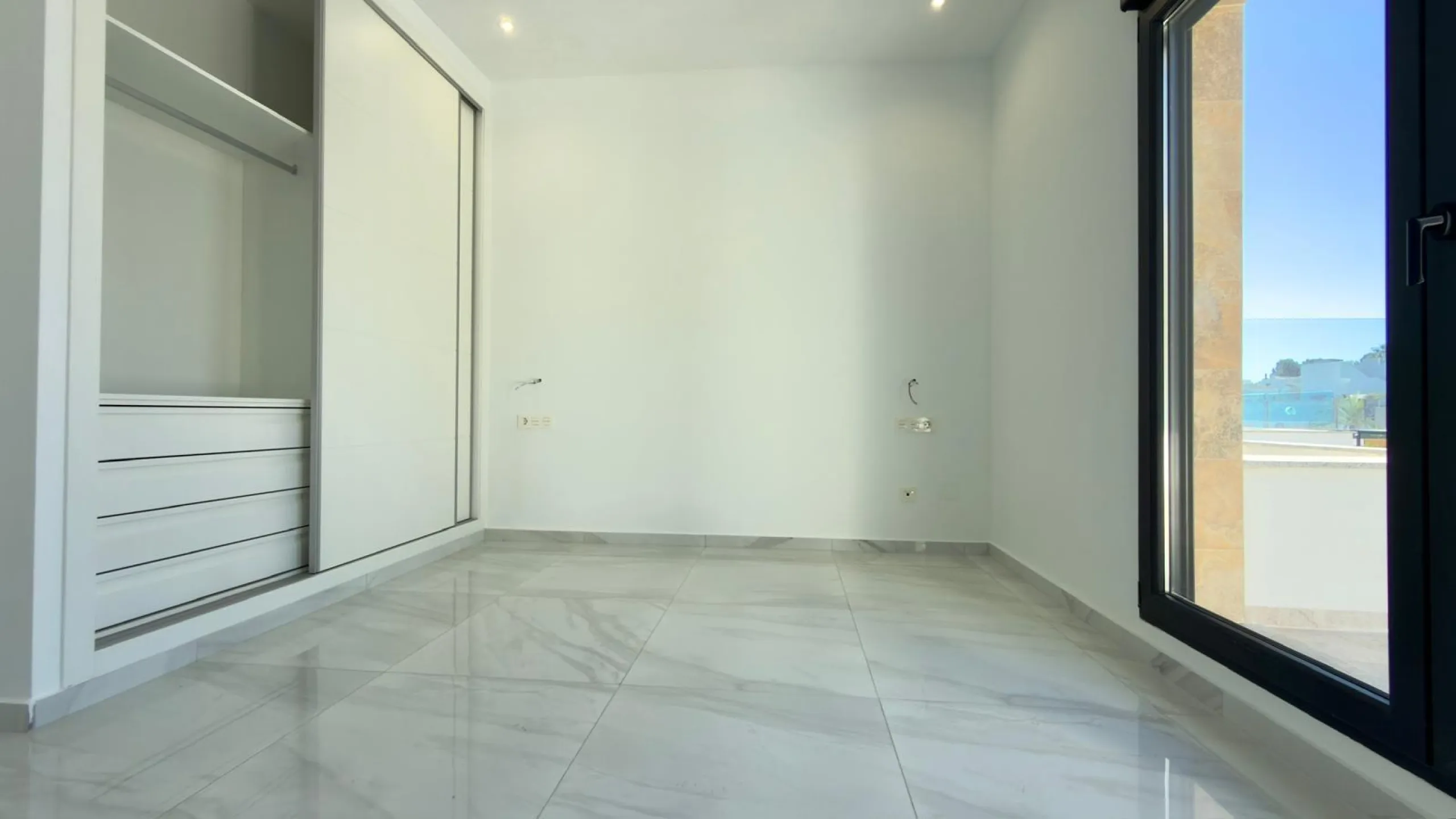 Exclusiva villa en Polop con vistas a las montañas