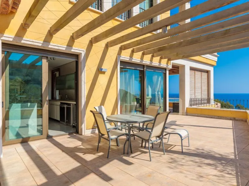 Luxury villa with sea views in Punta Brava, Sant Feliu de Guíxols