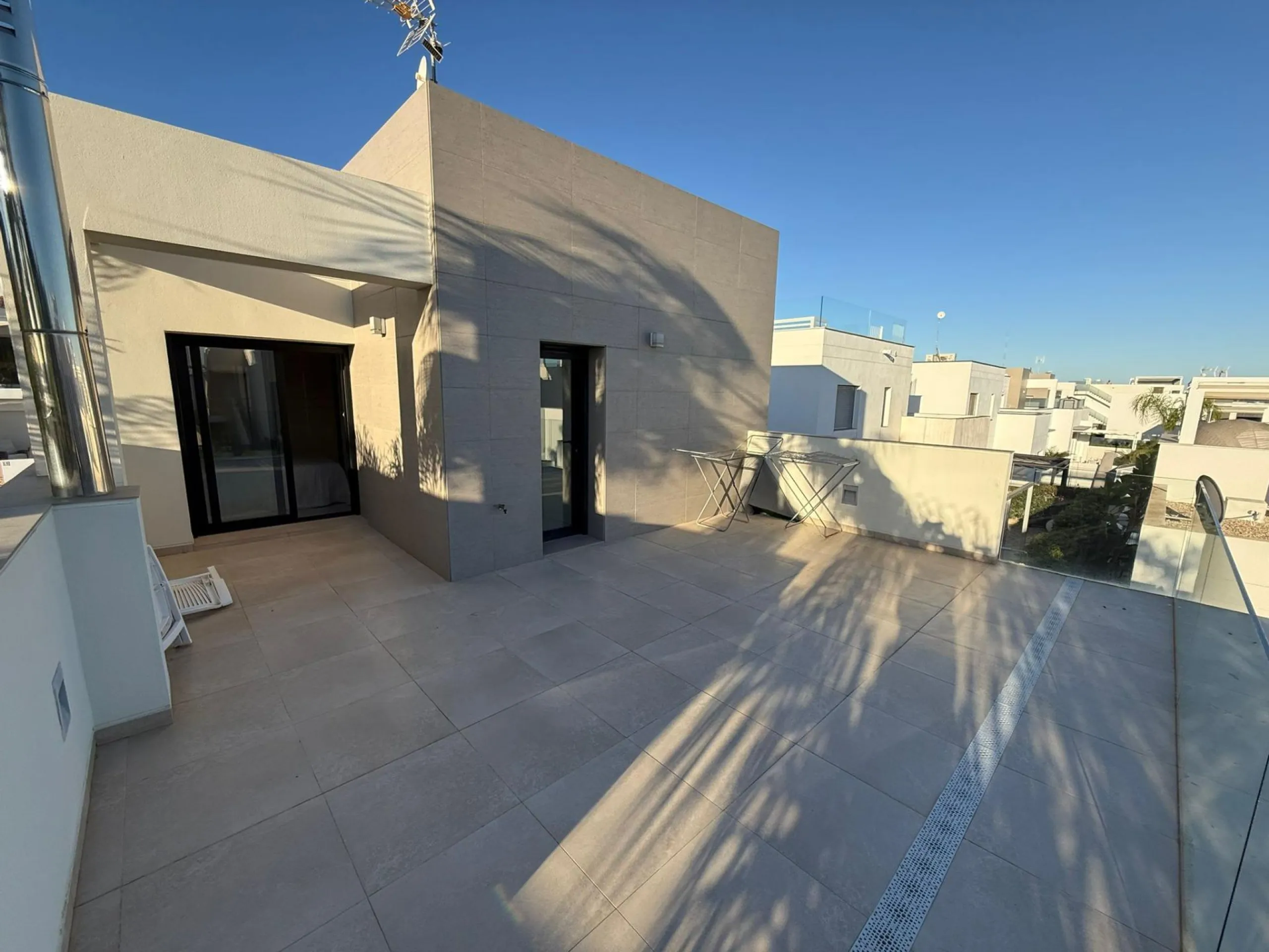 Magnificent detached villa with a plot of 300 m2
