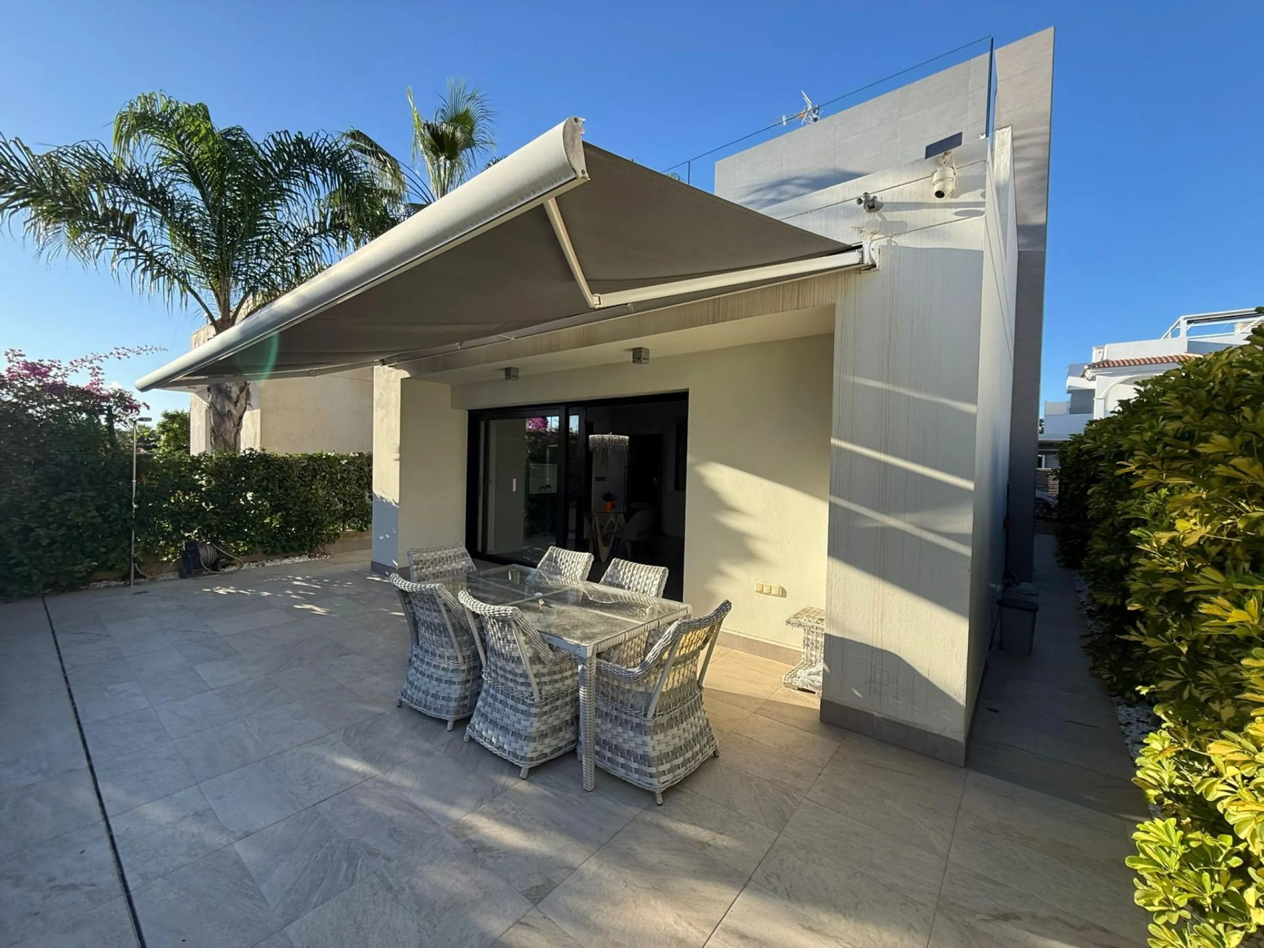 Magnificent detached villa with a plot of 300 m2