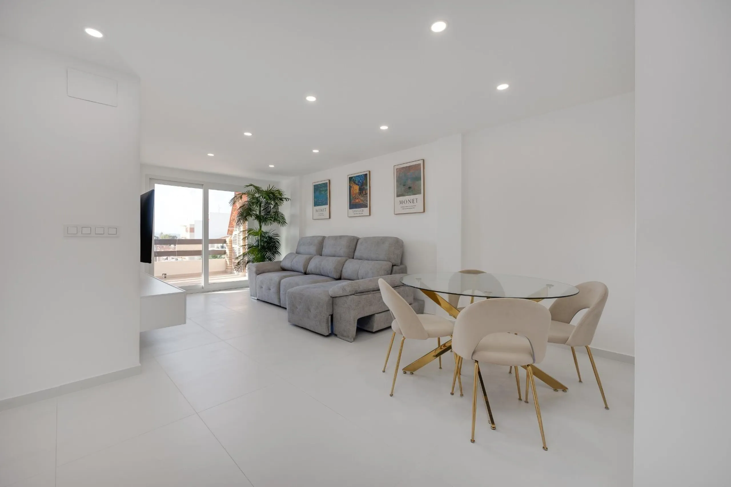 Moderno Apartamento Reformado en Playa de los Náufragos, Torrevieja 3 habitaciones 2 baños