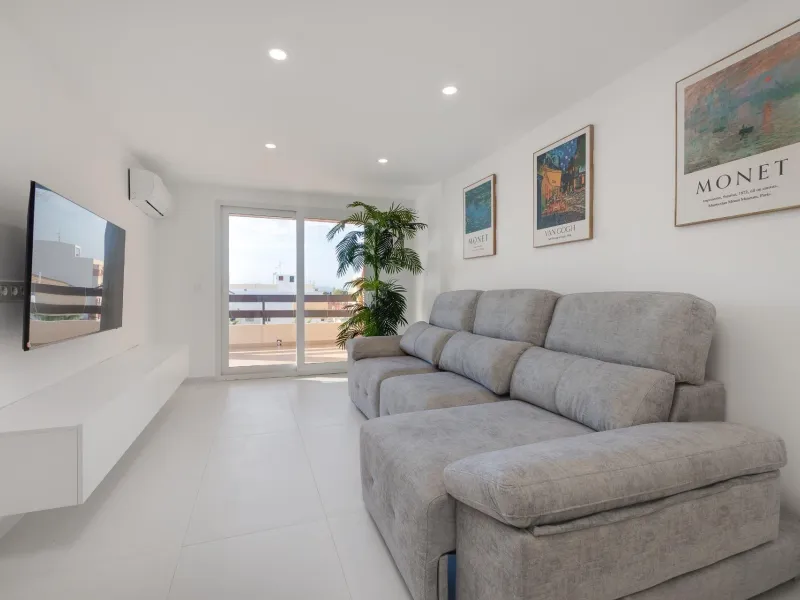 Moderno Apartamento Reformado en Playa de los Náufragos, Torrevieja 3 habitaciones 2 baños