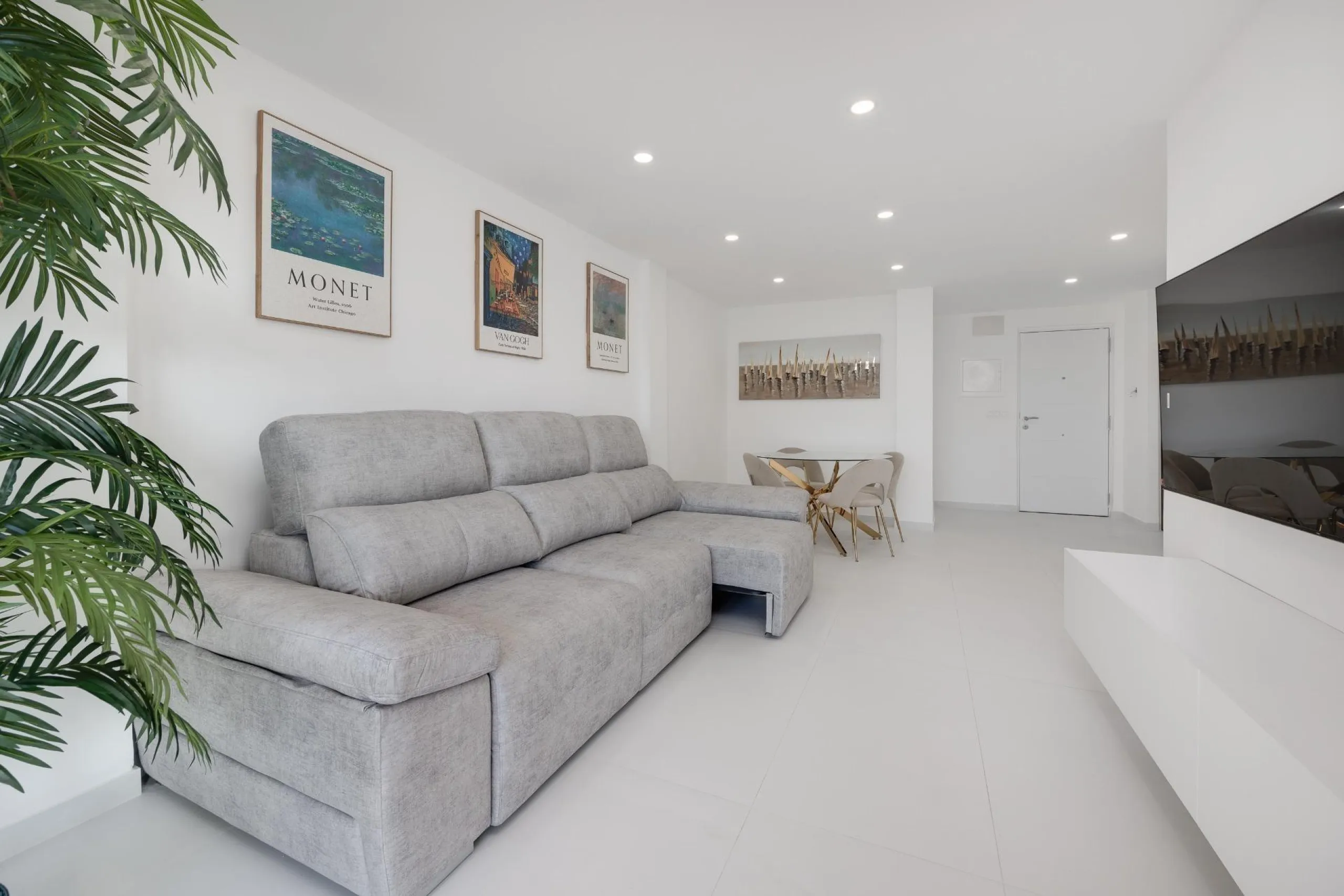 Moderno Apartamento Reformado en Playa de los Náufragos, Torrevieja 3 habitaciones 2 baños